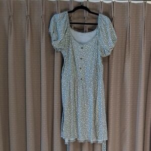 Juniors Size XXXL (21)No Boundaries Green Floral Print Dress With Tie Belt